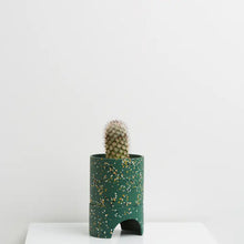 Load image into Gallery viewer, Archie Planter