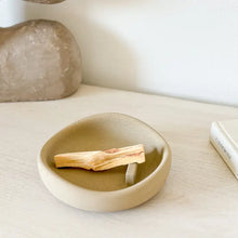 Load image into Gallery viewer, Mia Palo Santo Holder
