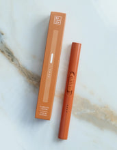 Load image into Gallery viewer, Solid Flameless Rechargeable Lighter