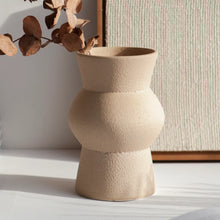 Load image into Gallery viewer, Melas Vase