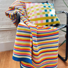 Load image into Gallery viewer, Circus Stripe Knit Throw
