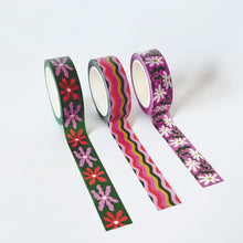 Load image into Gallery viewer, Wavy Daisy Washi Tape
