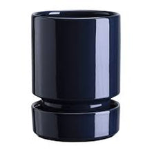 Load image into Gallery viewer, Hoff Pot + Saucer
