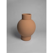 Load image into Gallery viewer, Lima Vase
