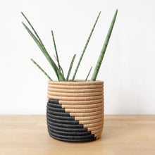 Load image into Gallery viewer, Kisoro Basket Planter
