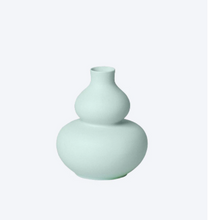 Load image into Gallery viewer, Mini Vase 4
